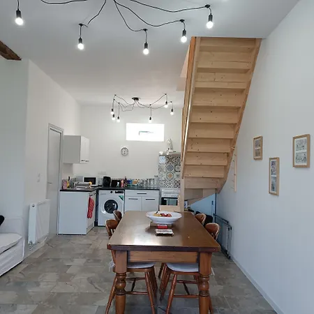 Pyrenees Vue - Owl - Vues Fantastique, Petit-dejeuner, Calme, Piscine, Parking - Brand New Vakantiehuis *