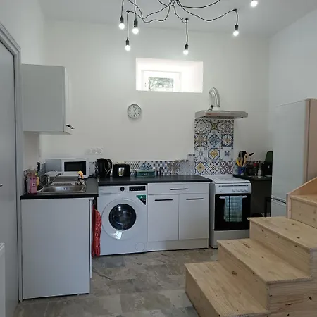 Pyrenees Vue - Owl - Vues Fantastique, Petit-dejeuner, Calme, Piscine, Parking - Brand New