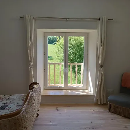 Vakantiehuis Pyrenees Vue - Owl - Vues Fantastique, Petit-dejeuner, Calme, Piscine, Parking - Brand New *