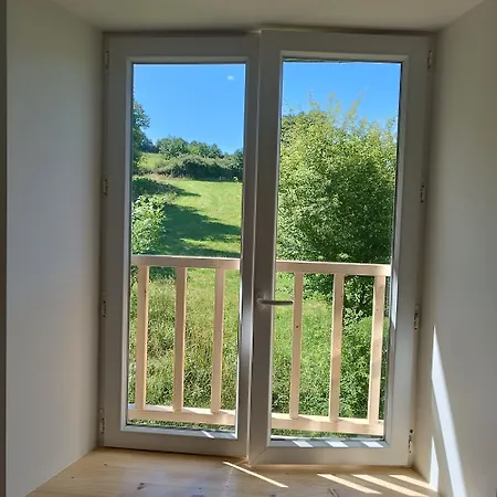 Pyrenees Vue - Owl - Vues Fantastique, Petit-dejeuner, Calme, Piscine, Parking - Brand New