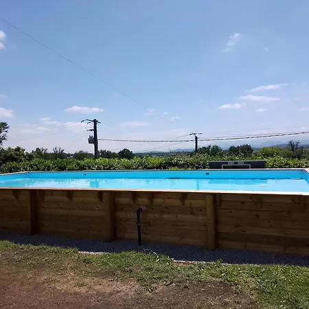 Pyrenees Vue - Owl - Vues Fantastique, Petit-dejeuner, Calme, Piscine, Parking - Brand New Vakantiehuis